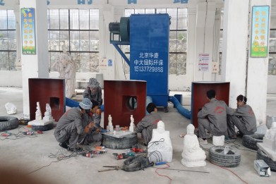 華康中天公司為河北保定曲陽花崗巖雕刻廠除塵器安裝的單機移動式布袋除塵器
